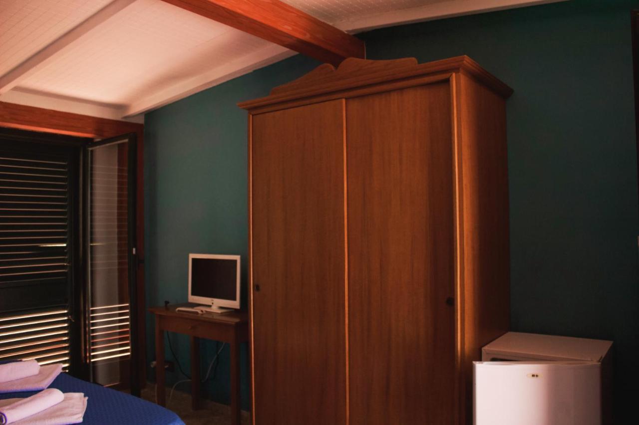 Bed and Breakfast La Trinacria Giardini-Naxos Exterior foto